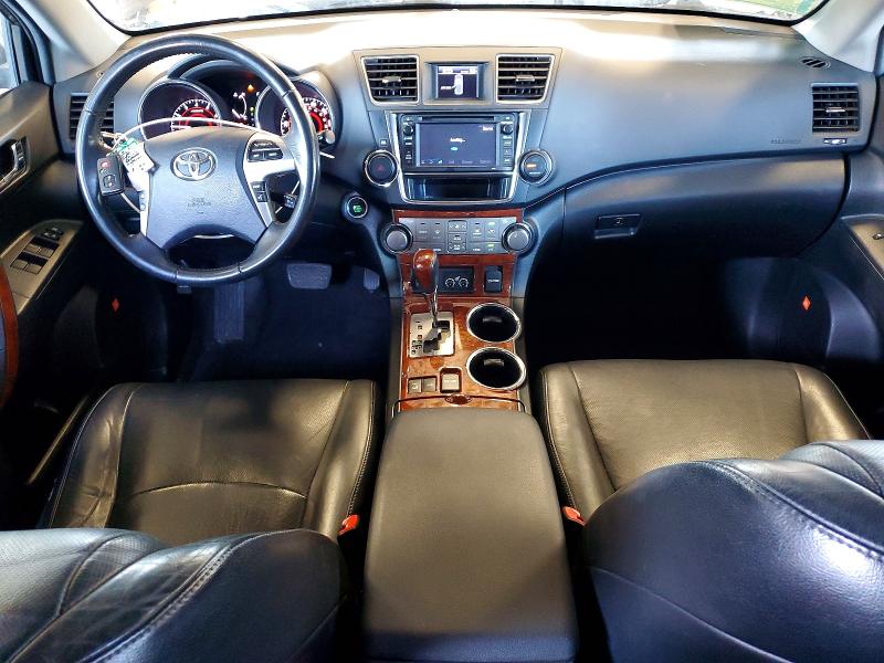 Photo 8 from auction – 2013 TOYOTA HIGHLANDER with VIN 5TDDK3EH1DS246733