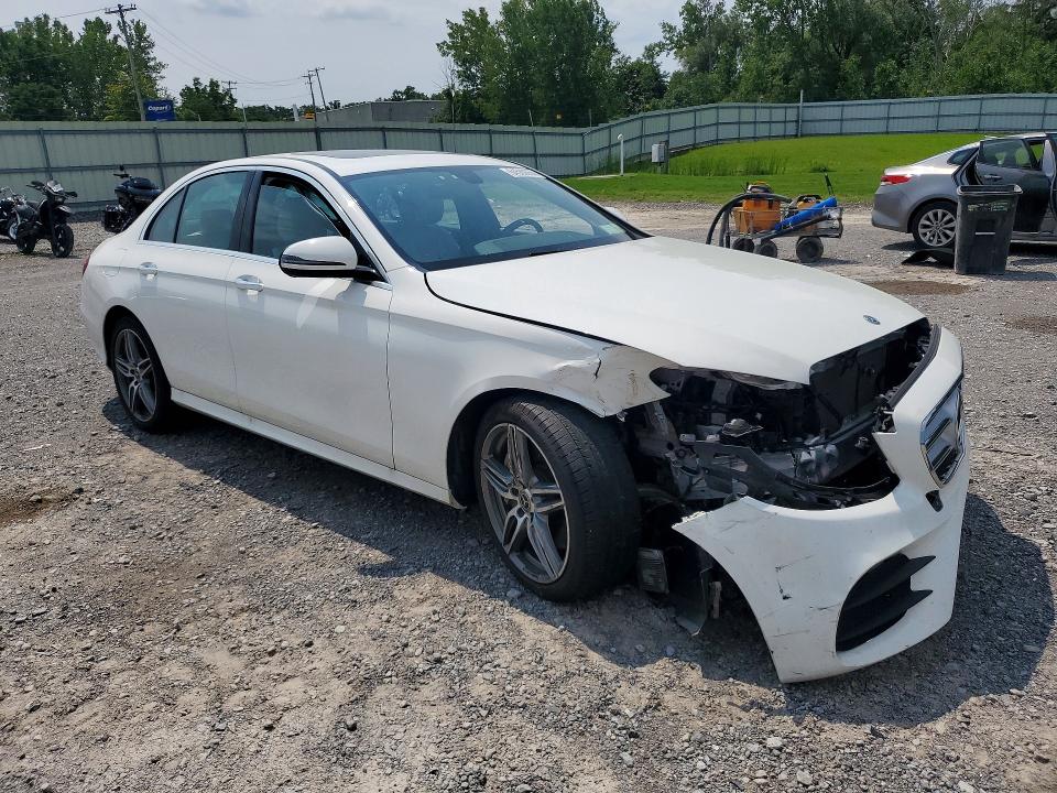 Photo 4 from auction – 2019 MERCEDES-BENZ E with VIN WDDZF6JB1KA517495