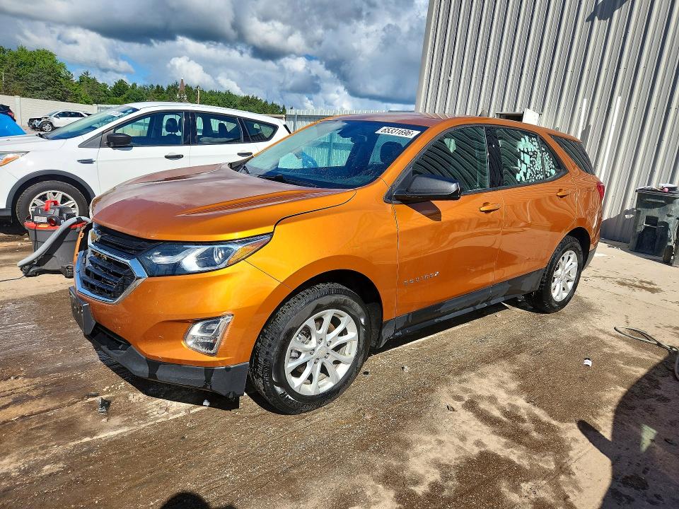 CHEVROLET EQUINOX 2018 with VIN 2GNAXHEV5J6105622 - Photo from auction