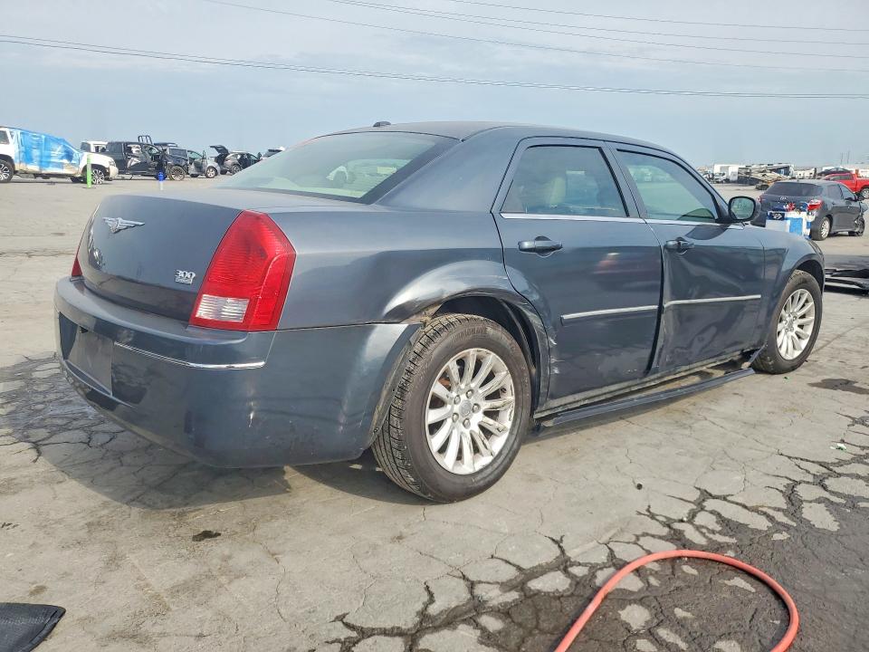 Photo 3 from auction – 2007 CHRYSLER 300 with VIN 2C3KA53G27H896016