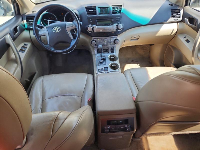 Photo 8 from auction – 2010 TOYOTA HIGHLANDER with VIN 5TDJK3EH7AS038886