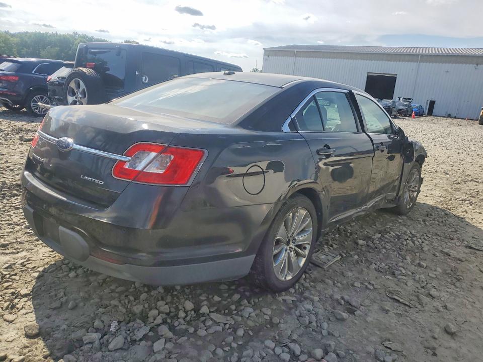 Photo 3 from auction – 2010 FORD TAURUS with VIN 1FAHP2FWXAG103446