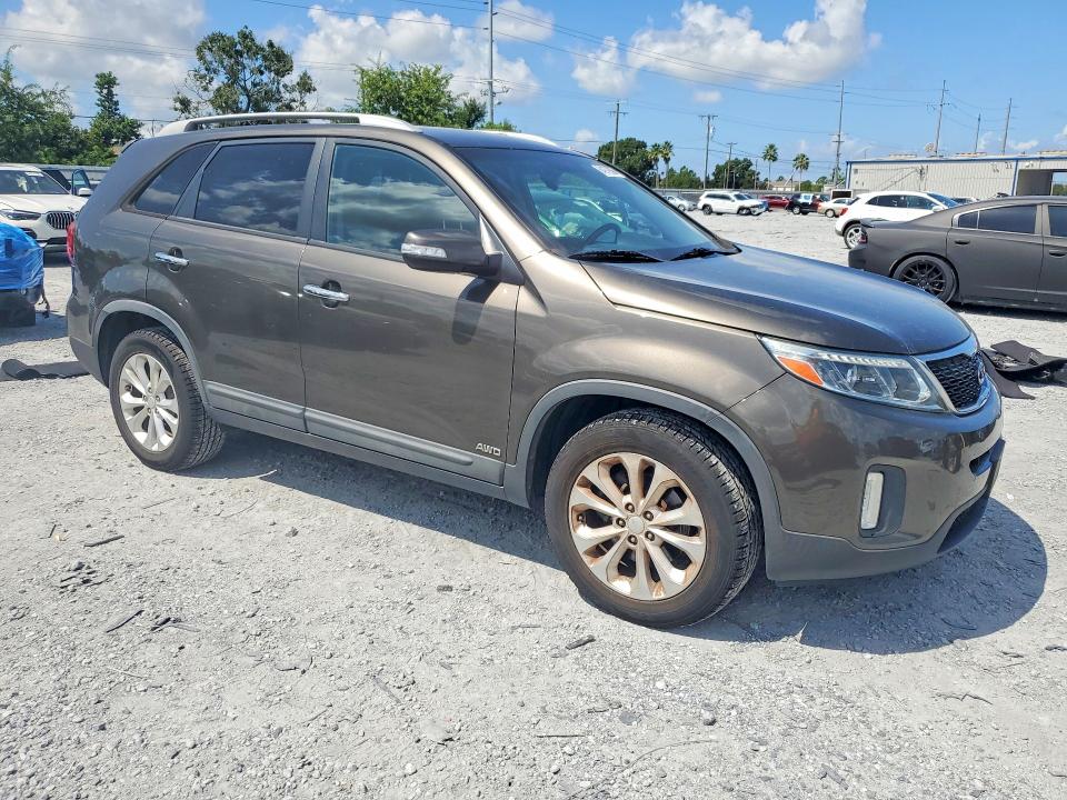 Photo 4 from auction – 2015 KIA SORENTO with VIN 5XYKUDA71FG614381