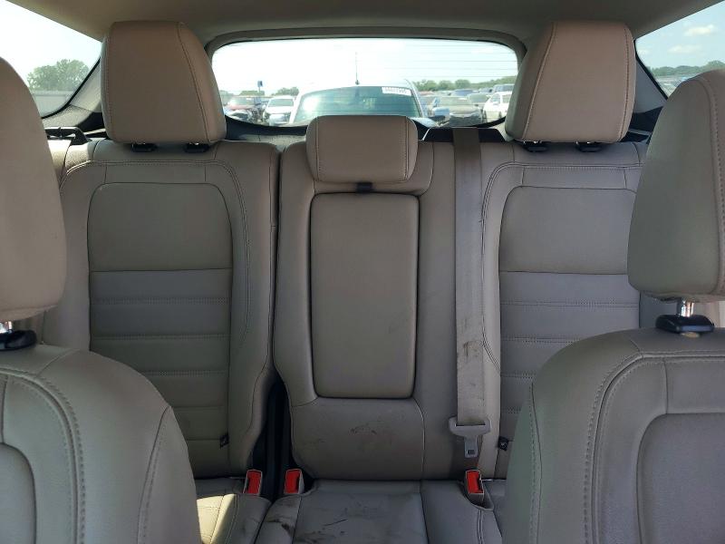 Photo 10 from auction – 2017 FORD ESCAPE with VIN 1FMCU9G98HUD96527