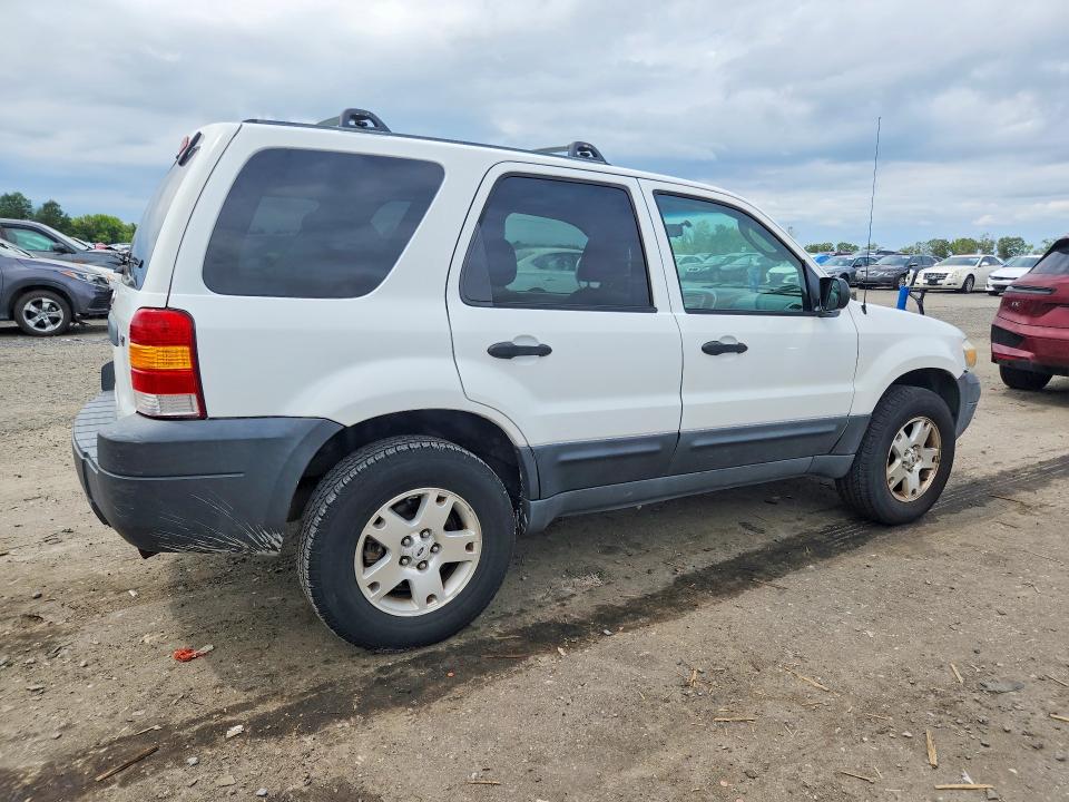 Photo 3 from auction – 2006 FORD ESCAPE with VIN 1FMCU93196KA44680