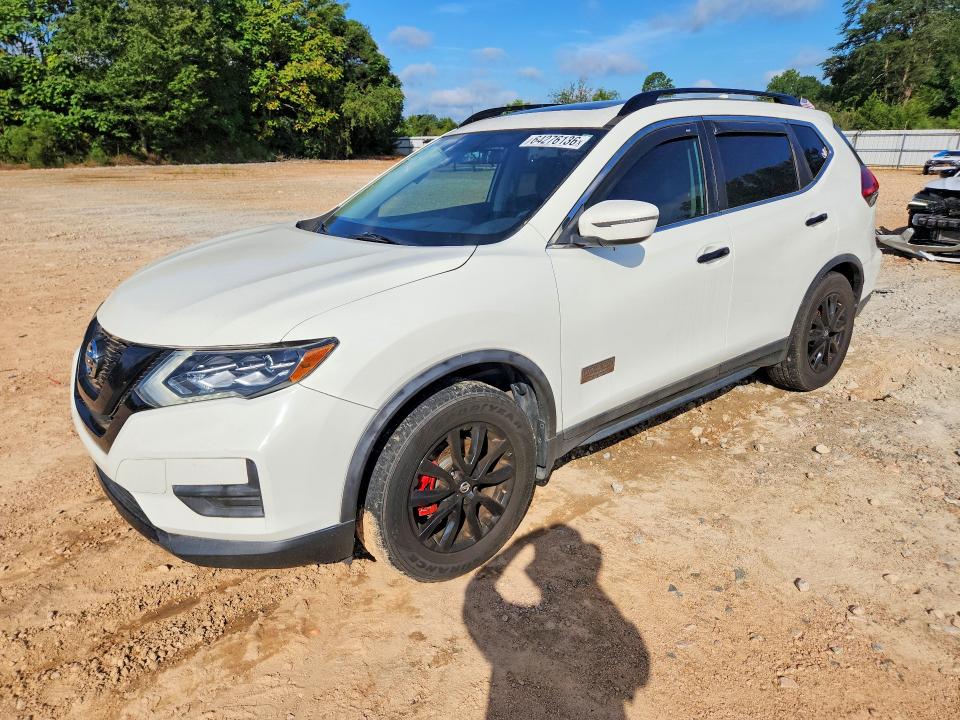NISSAN ROGUE 2017 with VIN 5N1AT2MT2HC758908 - Photo from auction