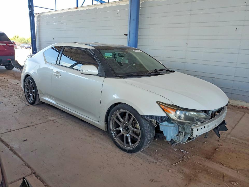 Photo 4 from auction – 2015 SCION TC with VIN JTKJF5C77F3092071