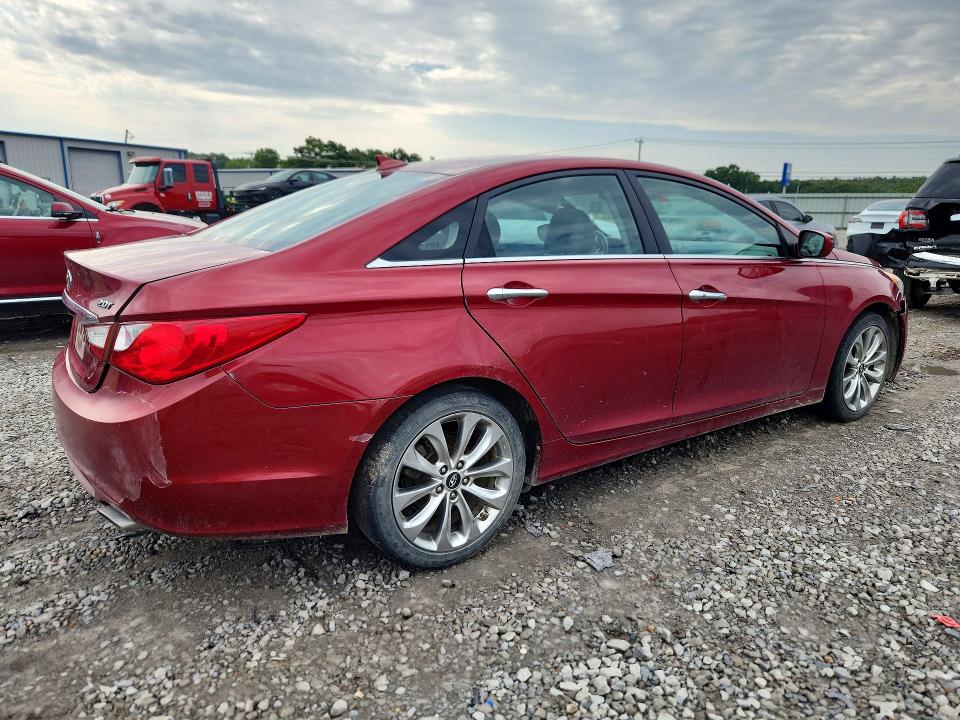 Photo 3 from auction – 2012 HYUNDAI SONATA with VIN 5NPEC4AB7CH453012