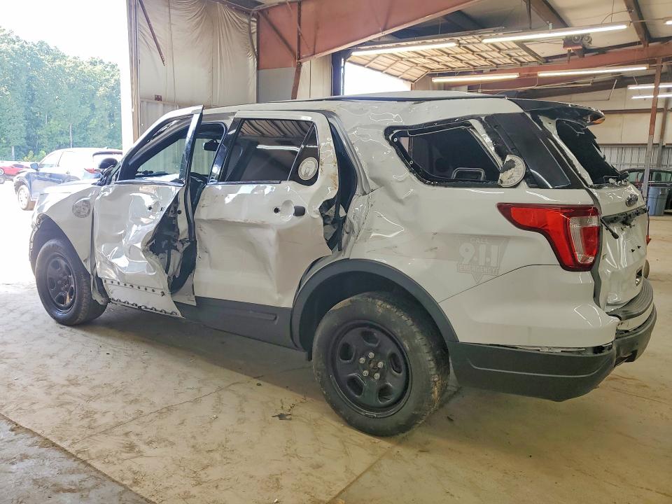 Photo 2 from auction – 2018 FORD EXPLORER with VIN 1FM5K8ARXJGC56565