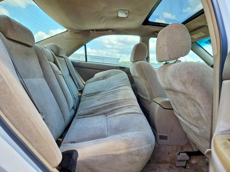 Photo 10 from auction – 2003 TOYOTA CAMRY with VIN 4T1BE32K93U229764