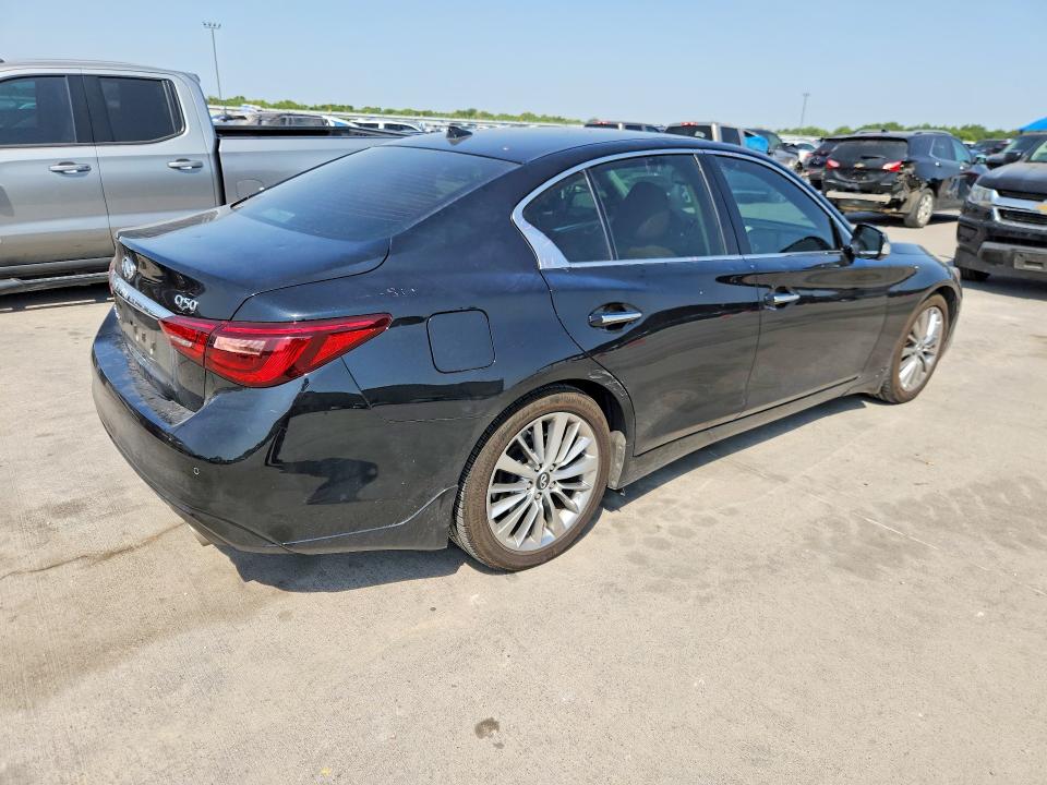 Photo 3 from auction – 2023 INFINITI Q50 with VIN JN1EV7BPXPM512641