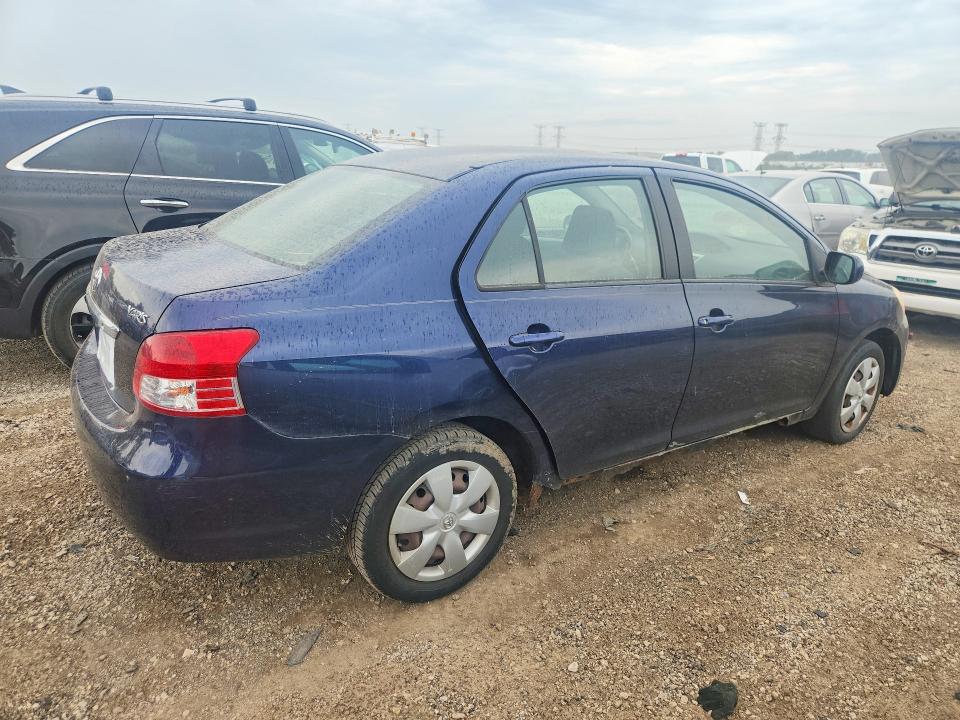 Photo 3 from auction – 2007 TOYOTA YARIS with VIN JTDBT923074002071