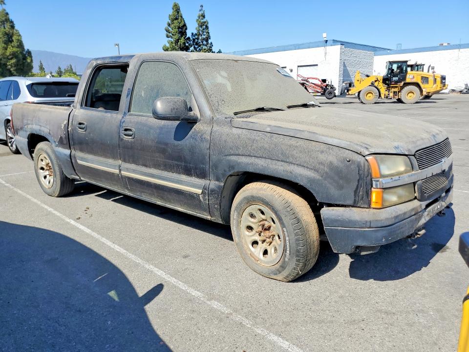 Foto 4 de la subasta – 2005 CHEVROLET SILVERADO con VIN 2GCEC13T751248816