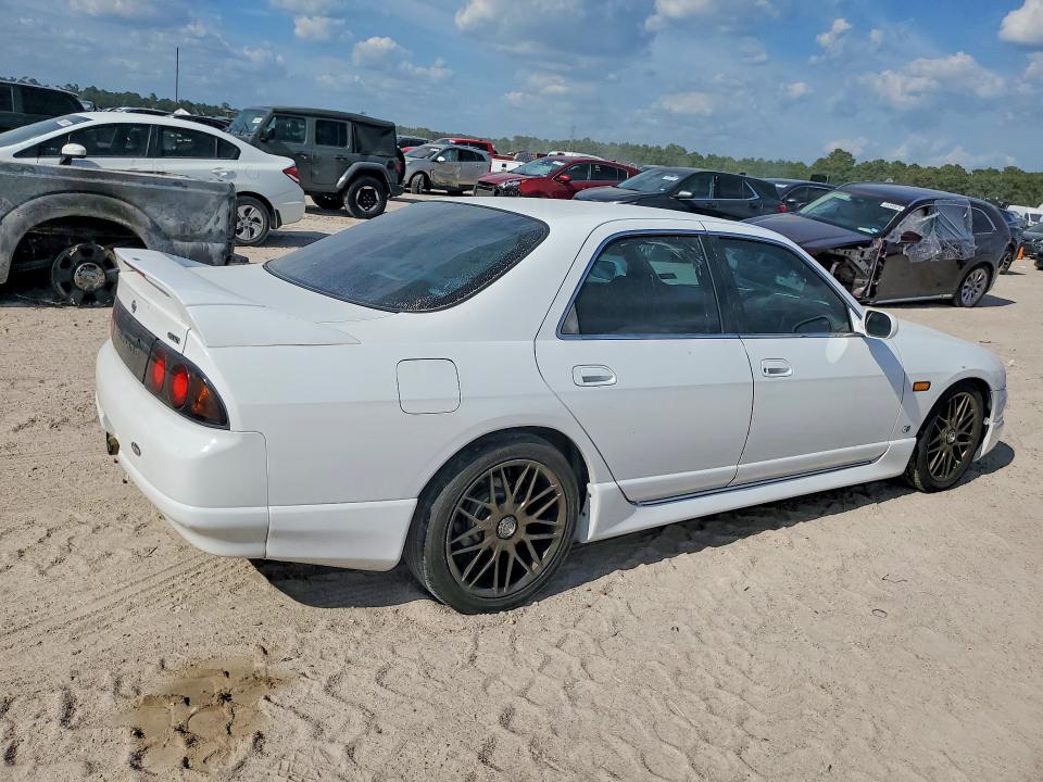 Photo 3 from auction – 1995 NISSAN SKYLINE with VIN HR33060160