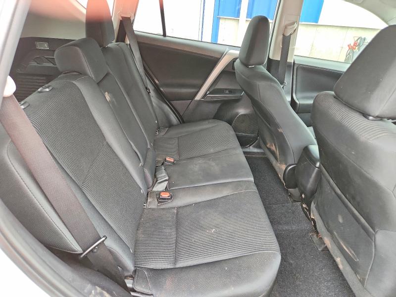 Photo 11 from auction – 2017 TOYOTA RAV4 with VIN 2T3BFREVXHW634570