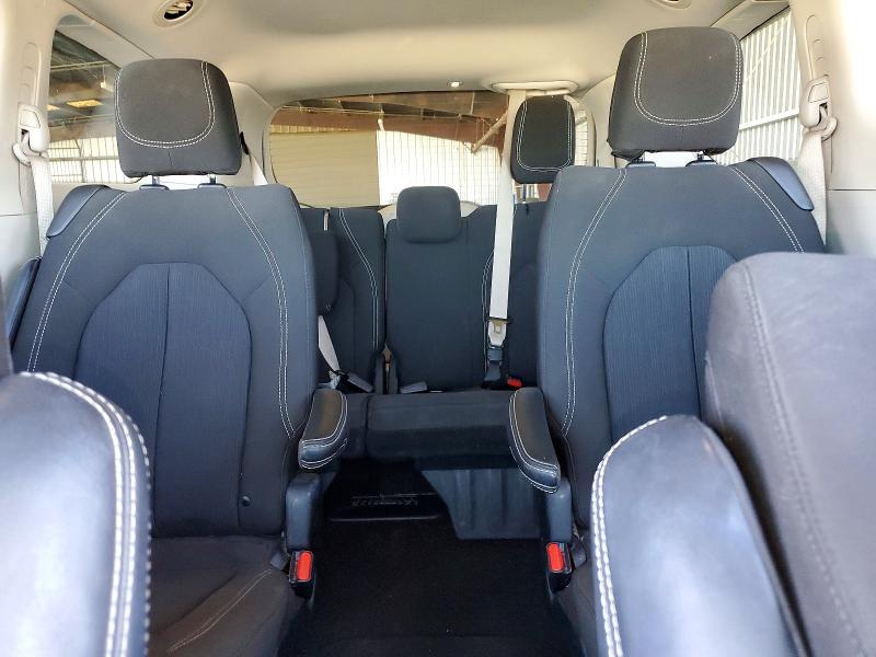 Photo 10 from auction – 2023 CHRYSLER VOYAGER with VIN 2C4RC1CG3PR515751