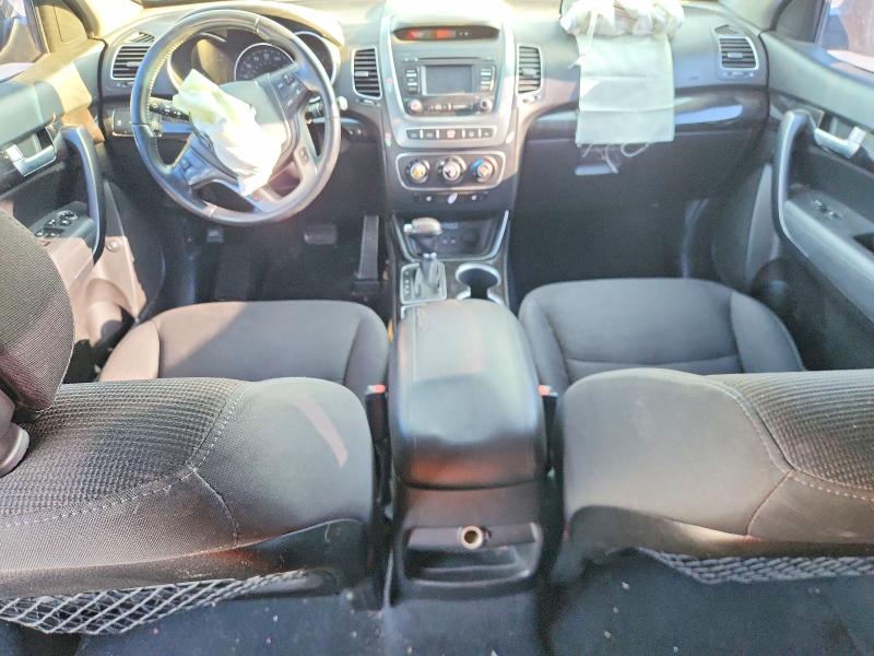 Photo 8 from auction – 2014 KIA SORENTO with VIN 5XYKT3A66EG530771