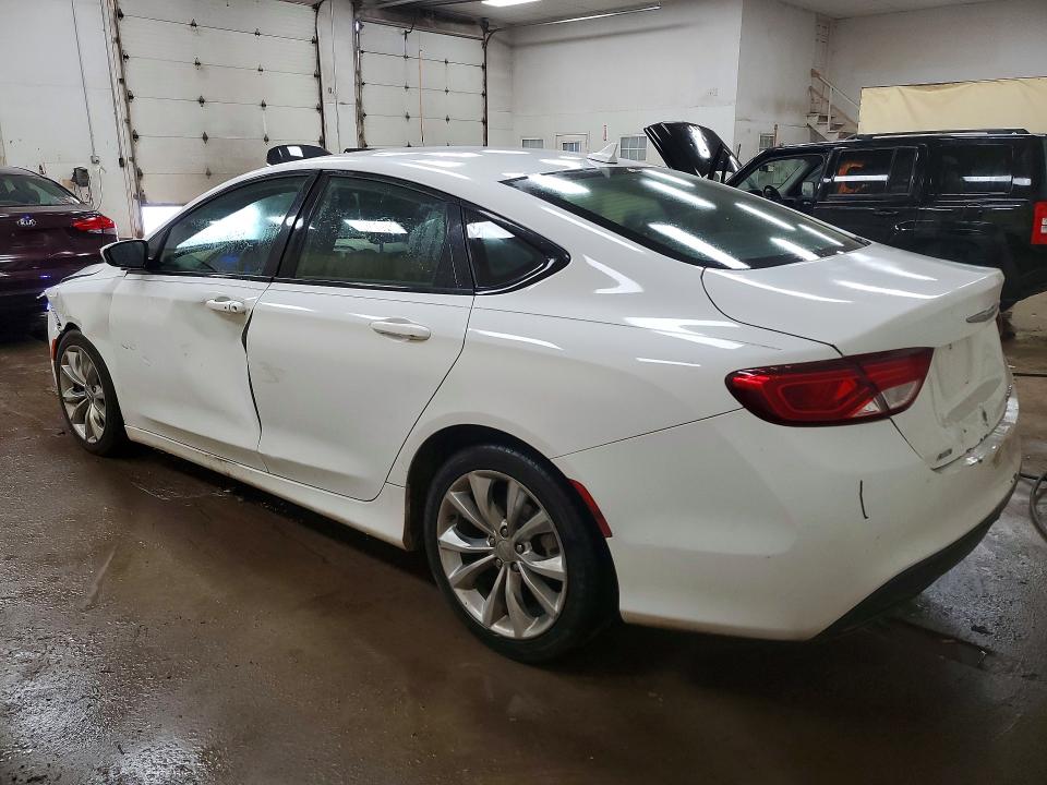 Photo 2 from auction – 2015 CHRYSLER 200 with VIN 1C3CCCDG4FN656716