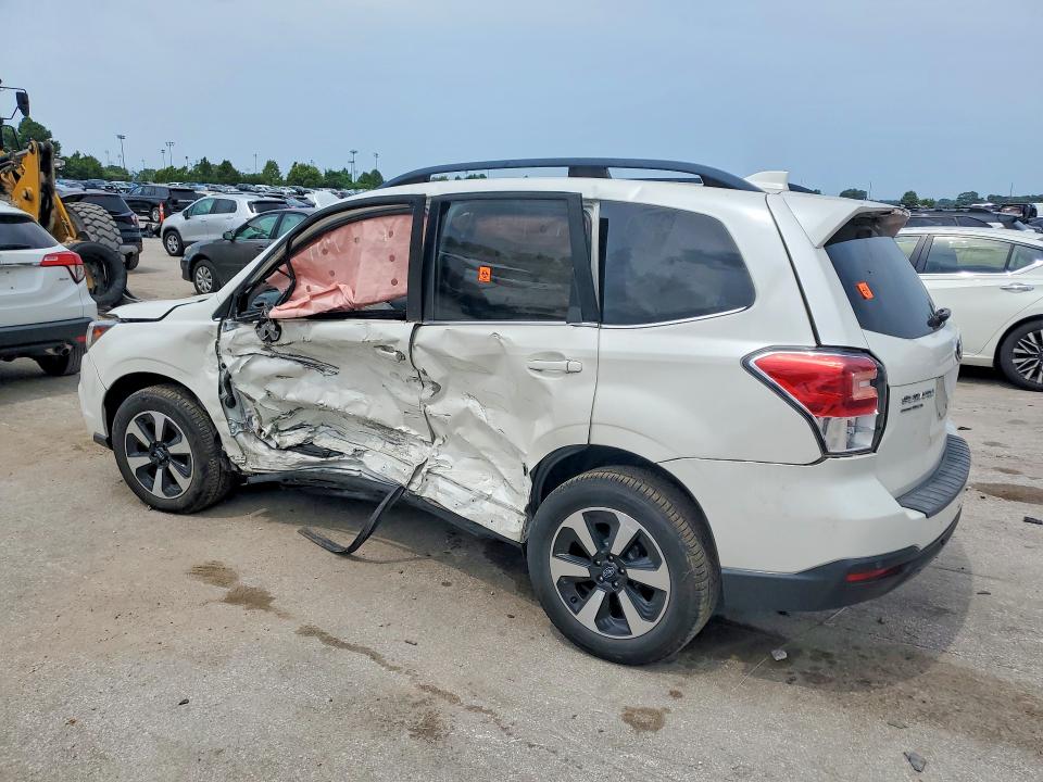 Photo 2 from auction – 2018 SUBARU FORESTER with VIN JF2SJARC5JH413061