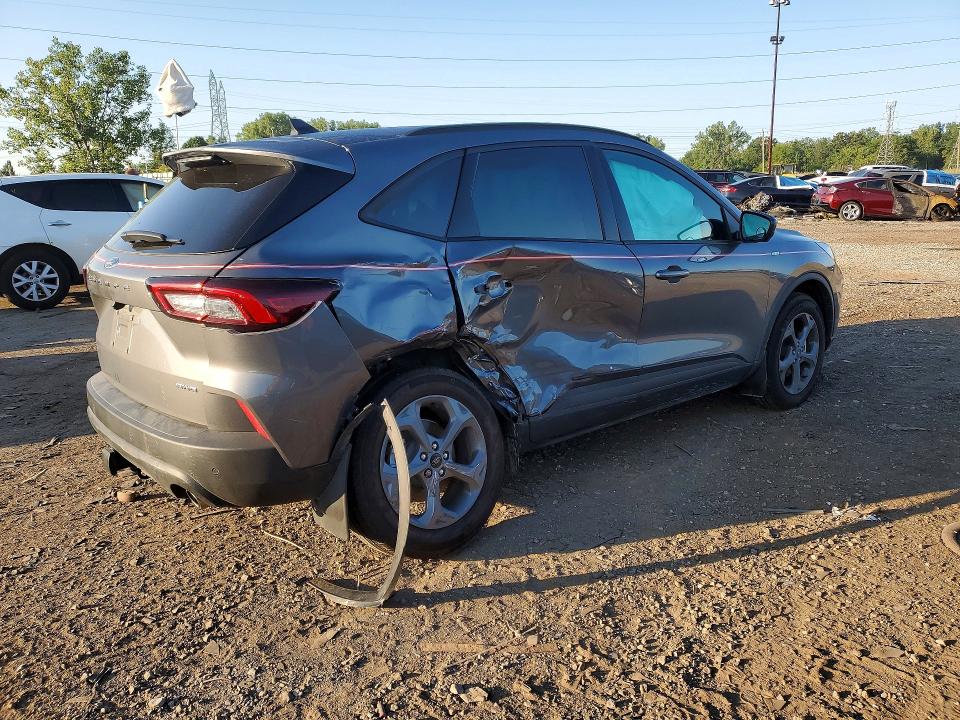Photo 3 from auction – 2025 FORD ESCAPE with VIN 1FMCU9NA0SUB46946