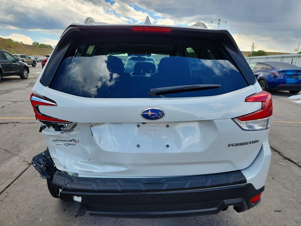 Photo 6 from auction – 2019 SUBARU FORESTER with VIN JF2SKAEC0KH409150