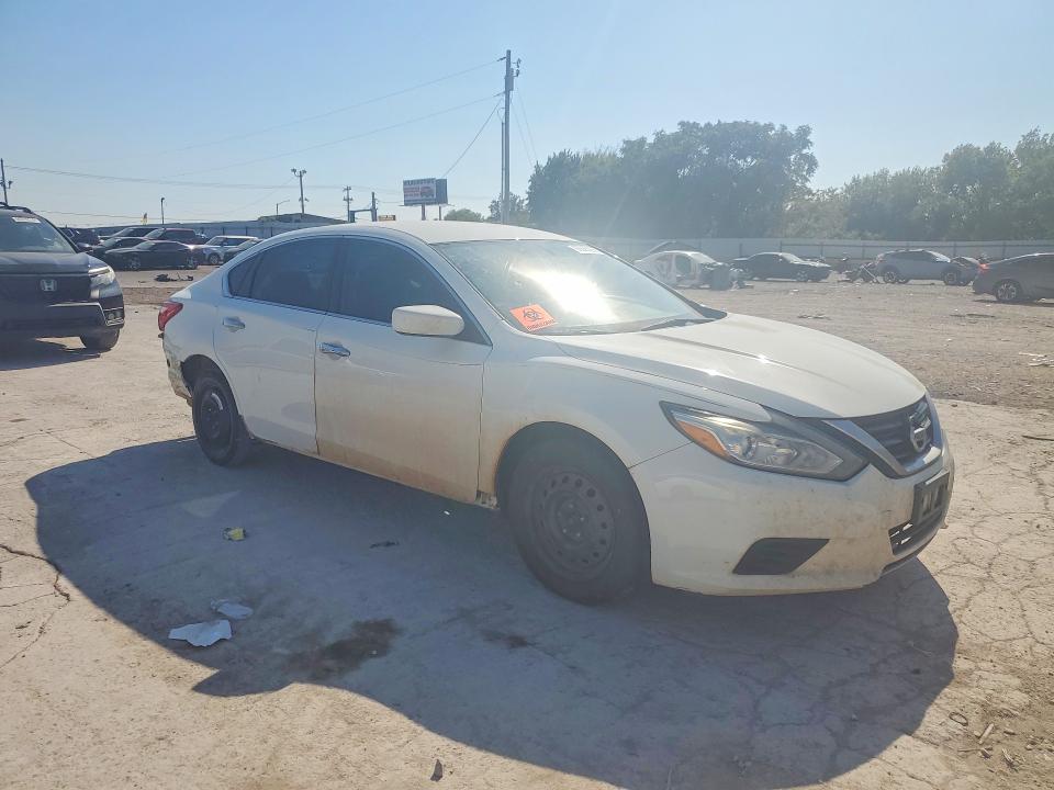 Photo 4 from auction – 2017 NISSAN ALTIMA with VIN 1N4AL3AP6HC279866