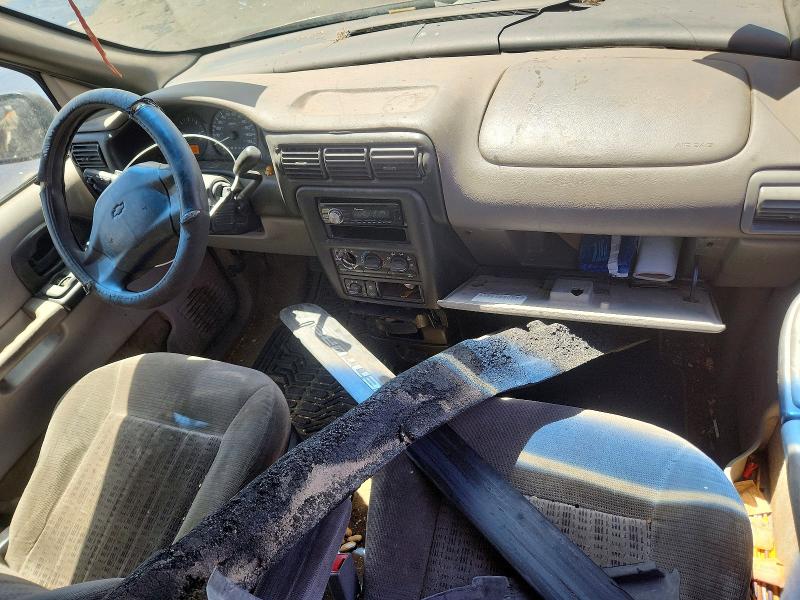 Photo 8 from auction – 2003 CHEVROLET VENTURE with VIN 1GNDX03E13D113030