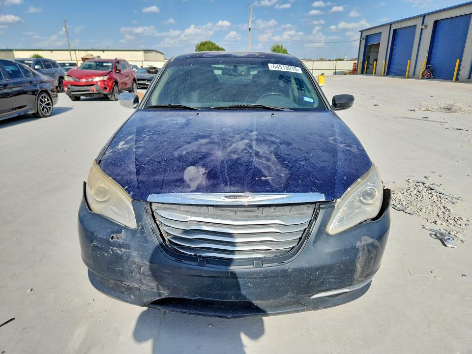 Photo 5 from auction – 2013 CHRYSLER 200 with VIN 1C3CCBCG3DN574310