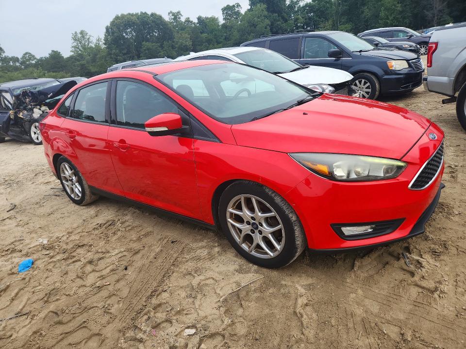 Photo 4 from auction – 2015 FORD FOCUS with VIN 1FADP3F21FL365310