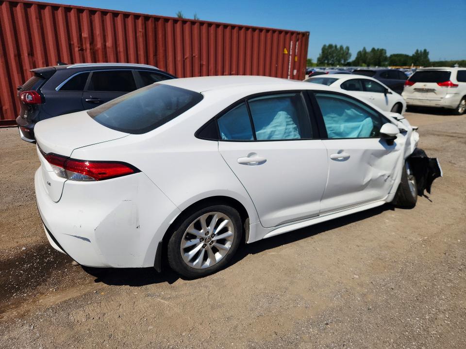 Снимка 3 от търг – 2022 TOYOTA COROLLA с VIN 5YFBPMBE8NP304033