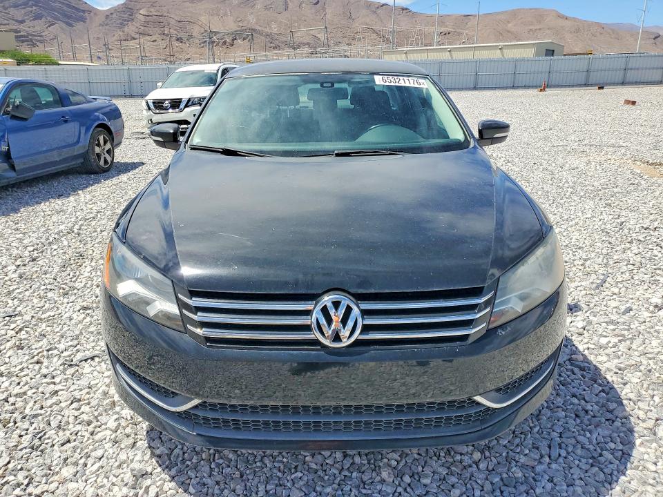 Photo 5 from auction – 2014 VOLKSWAGEN PASSAT with VIN 1VWAT7A36EC032354