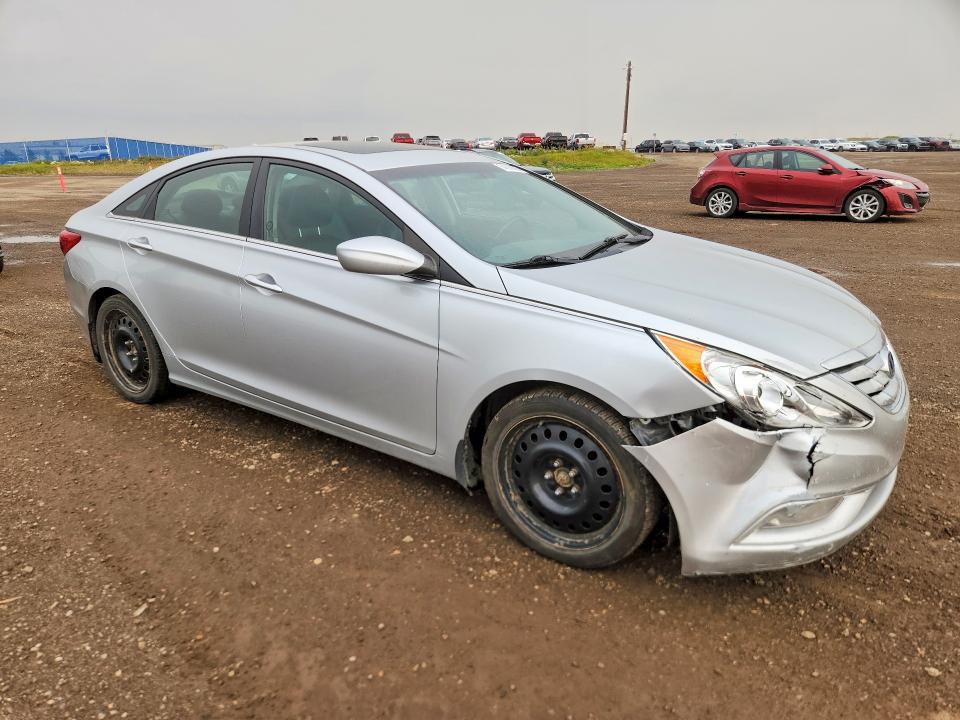 Photo 4 from auction – 2013 HYUNDAI SONATA with VIN 5NPEC4ACXDH545578