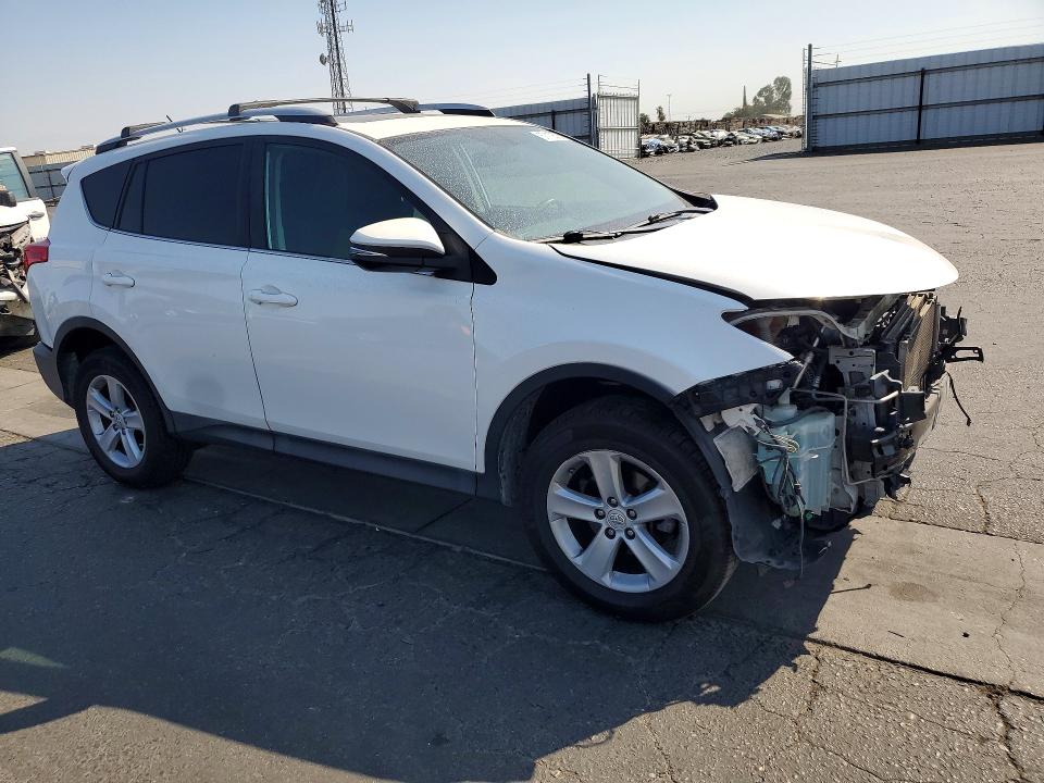 Photo 4 from auction – 2014 TOYOTA RAV4 with VIN 2T3WFREV6EW128330