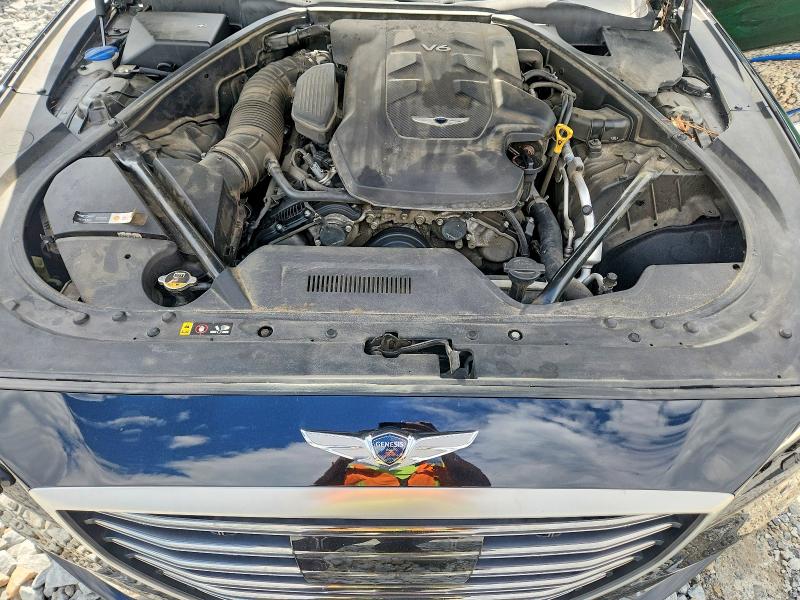 Photo 11 from auction – 2018 GENESIS G80 with VIN KMHGN4JE1JU239211