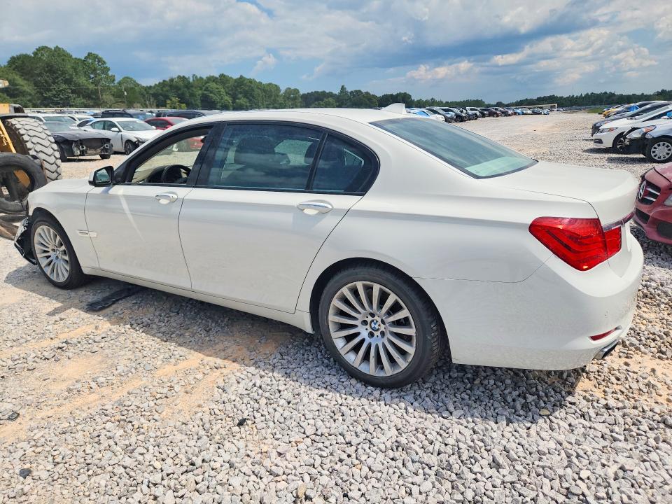 Photo 2 from auction – 2012 BMW 750 with VIN WBAKB8C54CC963587