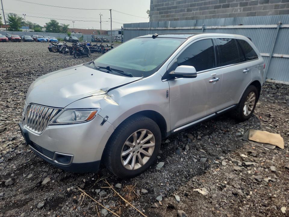 LINCOLN MKX 2012 with VIN 2LMDJ8JK5CBL07714 - Photo from auction