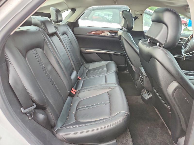 Photo 10 from auction – 2015 LINCOLN MKZ with VIN 3LN6L2JK0FR617626