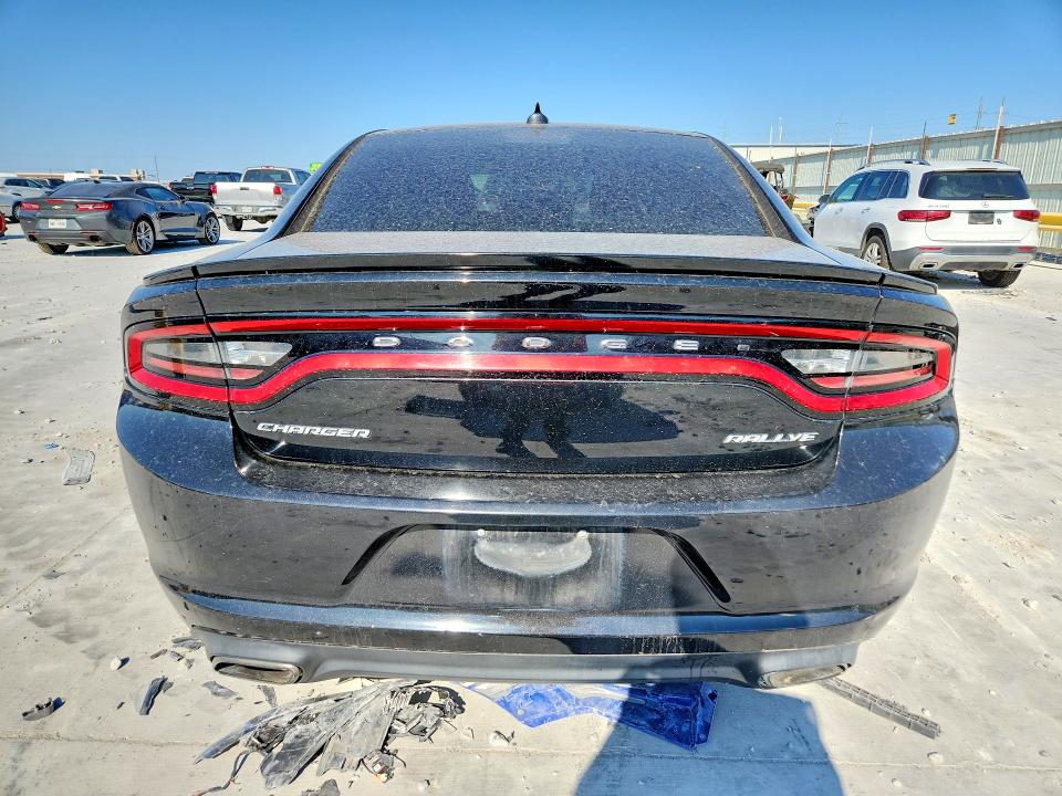 Photo 6 from auction – 2015 DODGE CHARGER with VIN 2C3CDXHG7FH738821