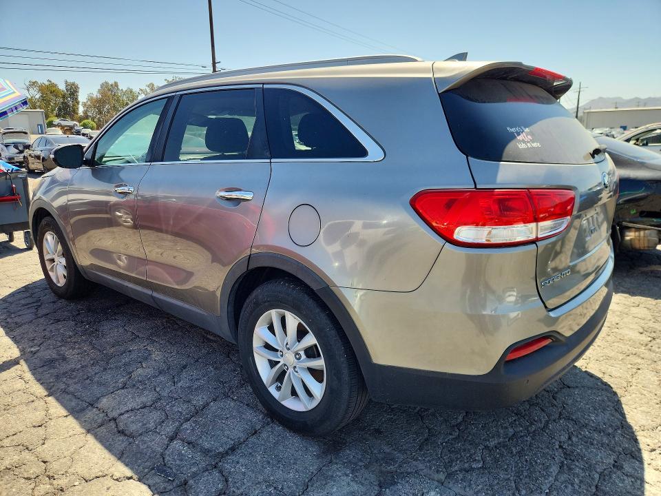 Photo 2 from auction – 2016 KIA SORENTO with VIN 5XYPG4A55GG175070