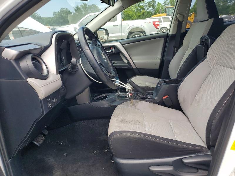 Photo 7 from auction – 2017 TOYOTA RAV4 with VIN JTMWFREV2HD104656