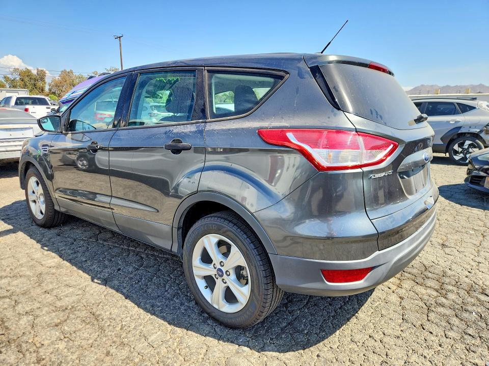 Photo 2 from auction – 2016 FORD ESCAPE with VIN 1FMCU0F73GUB83141