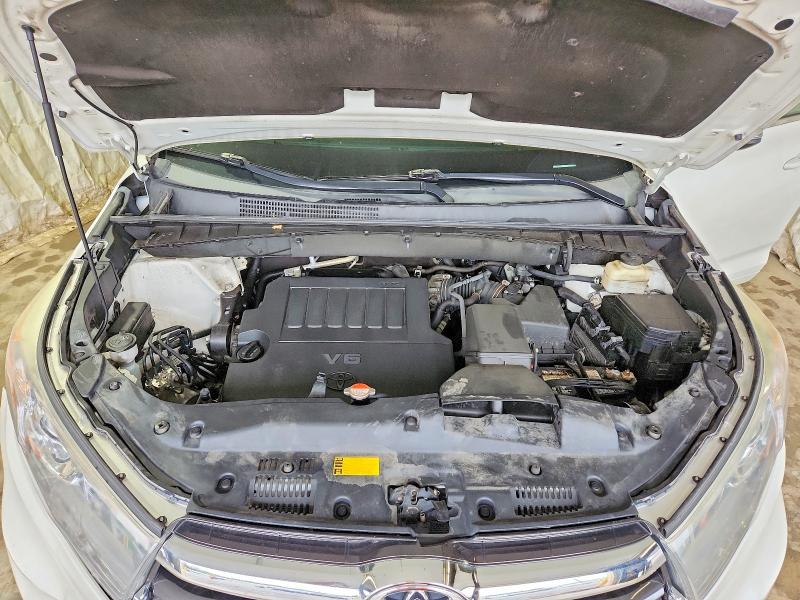 Photo 12 from auction – 2016 TOYOTA HIGHLANDER with VIN 5TDJKRFH5GS243519