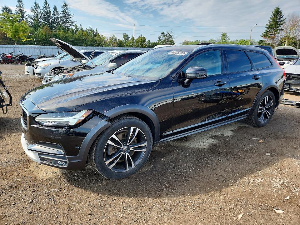 2018 VOLVO V90 CROSS COUNTRY