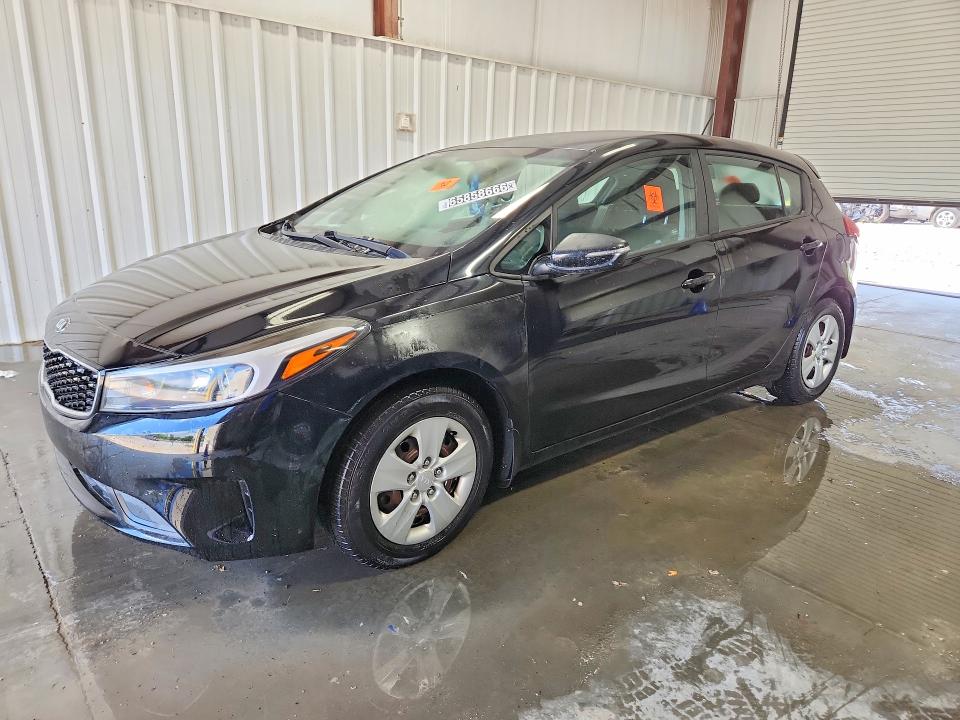 Photo 1 from auction – 2017 KIA FORTE5 with VIN KNAFK5A82H5705089
