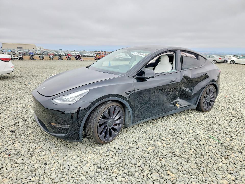 TESLA MODEL Y 2021 with VIN 5YJYGDEF4MF071874 - Photo from auction