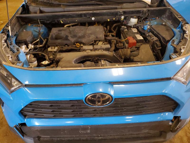 Photo 11 from auction – 2021 TOYOTA RAV4 with VIN JTMF1RFV7MD071614