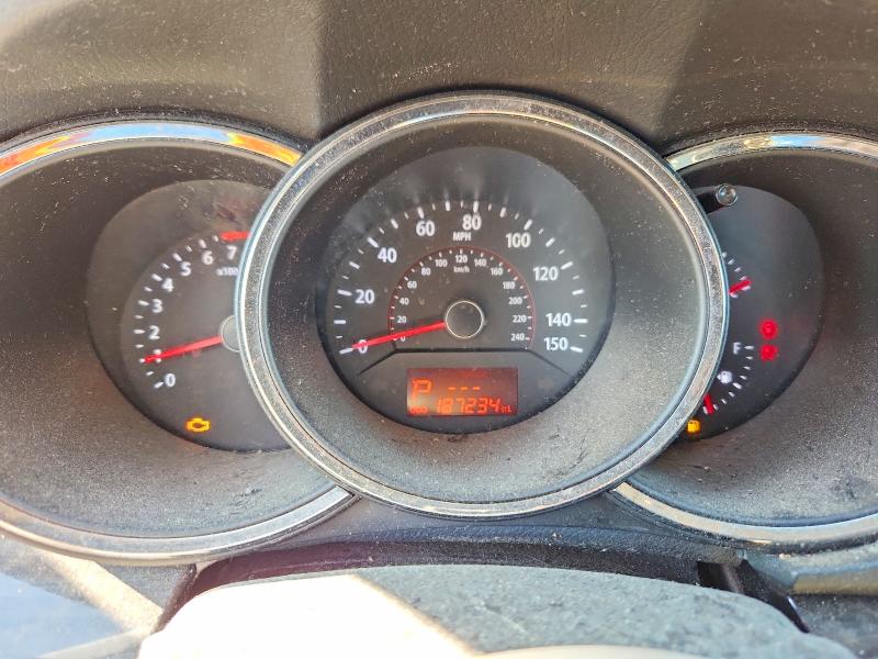 Photo 9 from auction – 2013 KIA SORENTO with VIN 5XYKU4A20DG378534