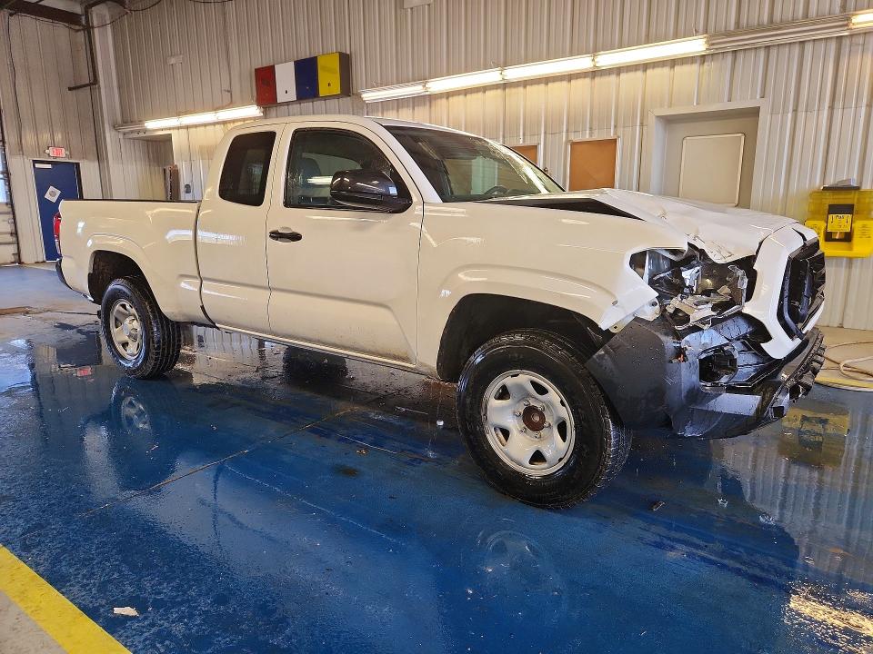 Photo 4 from auction – 2020 TOYOTA TACOMA with VIN 3TYRX5GN4LT001482