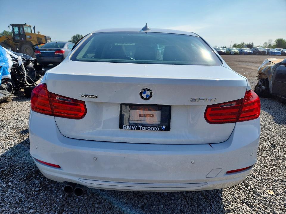 Photo 6 from auction – 2014 BMW 328 with VIN WBA3B3C57EJ979269