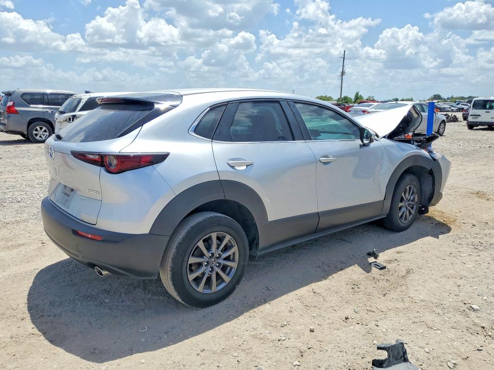 Photo 3 from auction – 2020 MAZDA CX-30 with VIN 3MVDMABL8LM109972